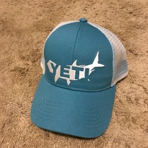 Yeti Trucker hat